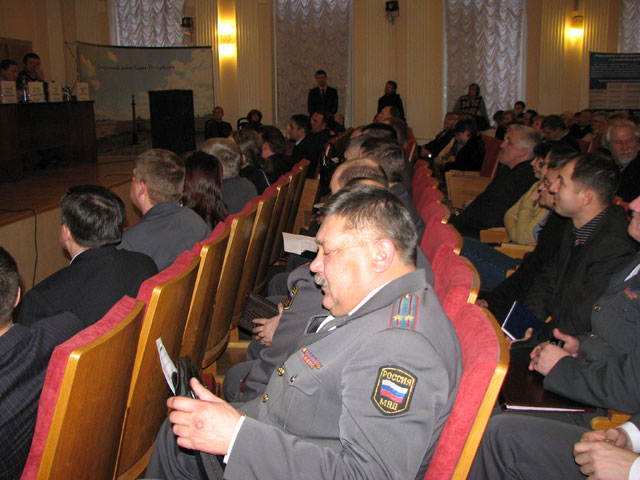 Глава ГУВД Владислав Пиотровский позвал горожан вместе перестраивать милицию