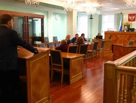 В Горсуде продолжили рассмотрение иска о признании блокады Ленинграда геноцидом : ЗакС.Ру : Статьи