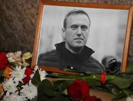 Навальный* скончался в колонии: Что известно к вечеру 16 февраля : ЗакС.Ру : Статьи