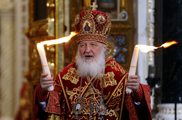 Патриарх считает, что нельзя медлить с воцерковлением детей фото ЗакС политика Патриарх считает, что нельзя медлить с воцерковлением детей