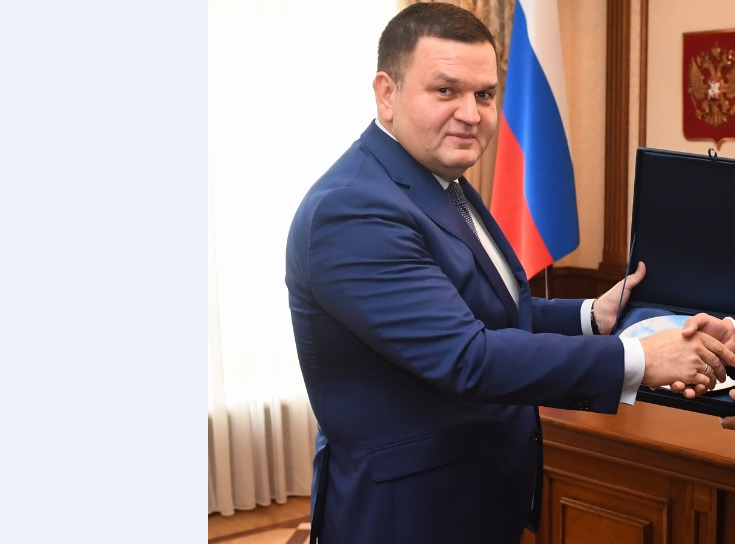 СМИ: Вице-губернатор Ленобласти Перминов дорабатывает на своем посту последнюю неделю фото ЗакС политика СМИ: Вице-губернатор Ленобласти Перминов дорабатывает на своем посту последнюю неделю