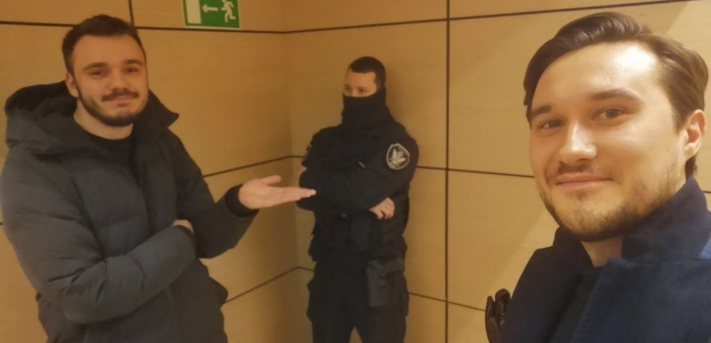 В московский офис ФБК пришли силовики фото ЗакС политика В московский офис ФБК пришли силовики