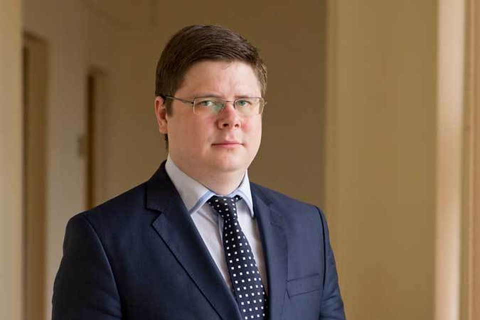 Вице-губернатор Мурманской области ушел в отставку после избрания Чибиса губернатором фото ЗакС политика Вице-губернатор Мурманской области ушел в отставку после избрания Чибиса губернатором