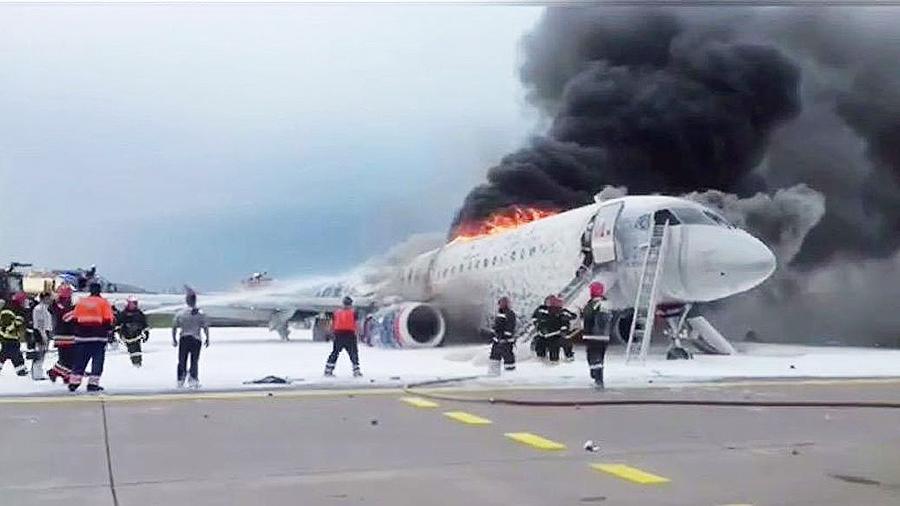 В Мурманске появится мемориал в память о жертвах крушения SSJ-100 в "Шереметьево" фото ЗакС политика В Мурманске появится мемориал в память о жертвах крушения SSJ-100 в "Шереметьево"