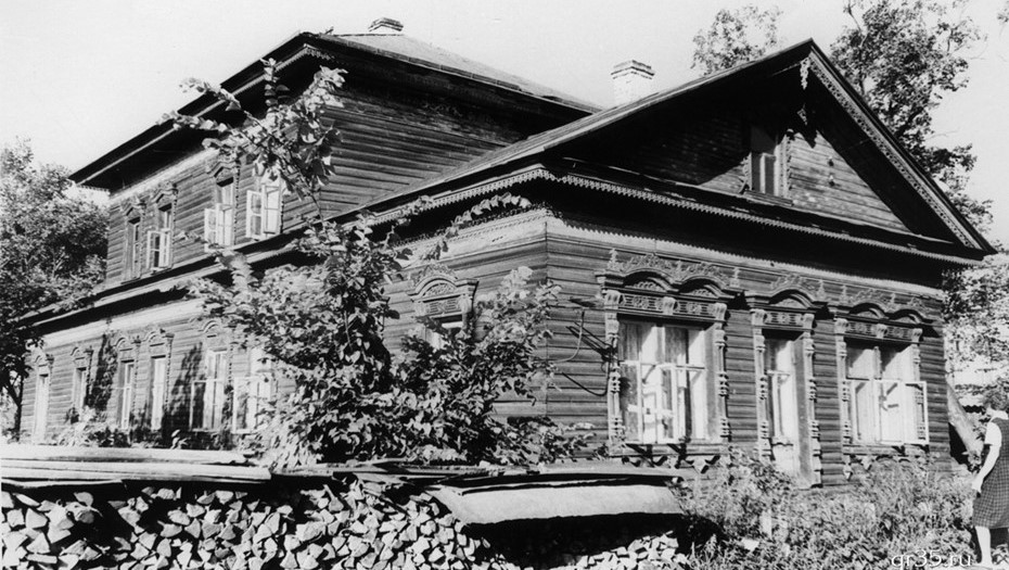 В Вологде выставлен на продажу памятник архитектуры – особняк XIX века фото ЗакС политика В Вологде выставлен на продажу памятник архитектуры – особняк XIX века