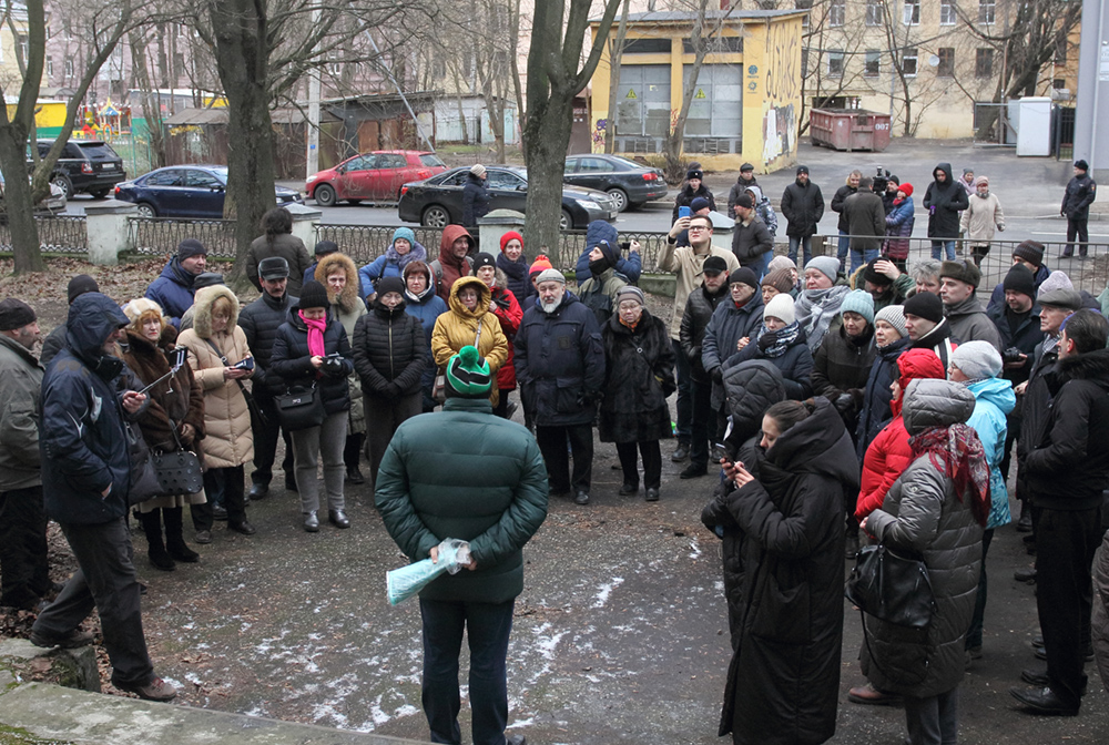 IMG_0584.JPG (498 KB)