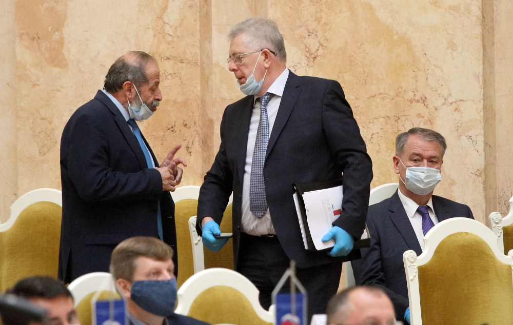 IMG_9385.JPG (349 KB)