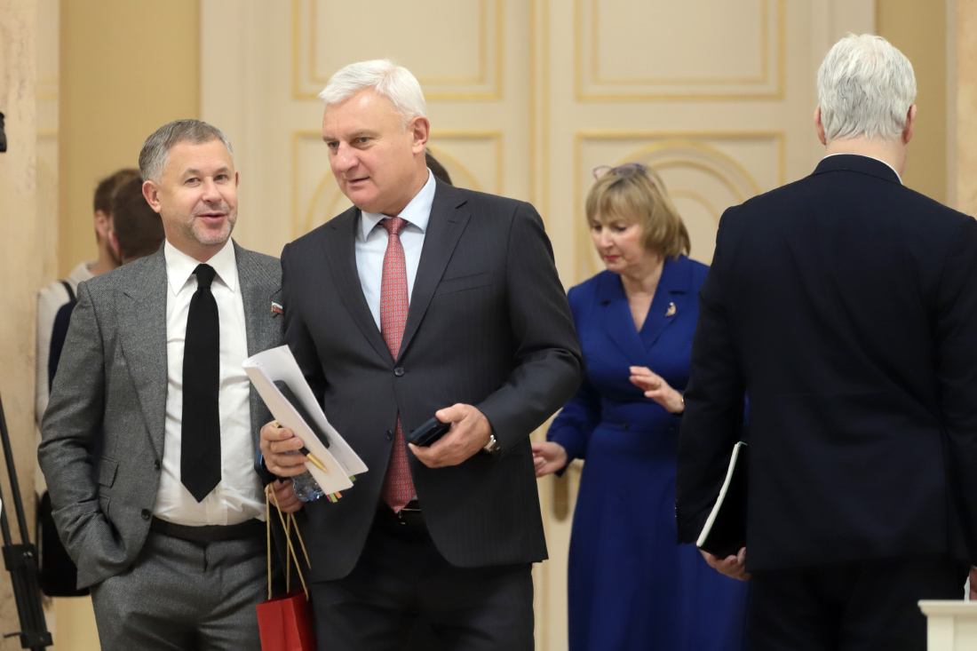 IMG_3686.JPG (297 KB)