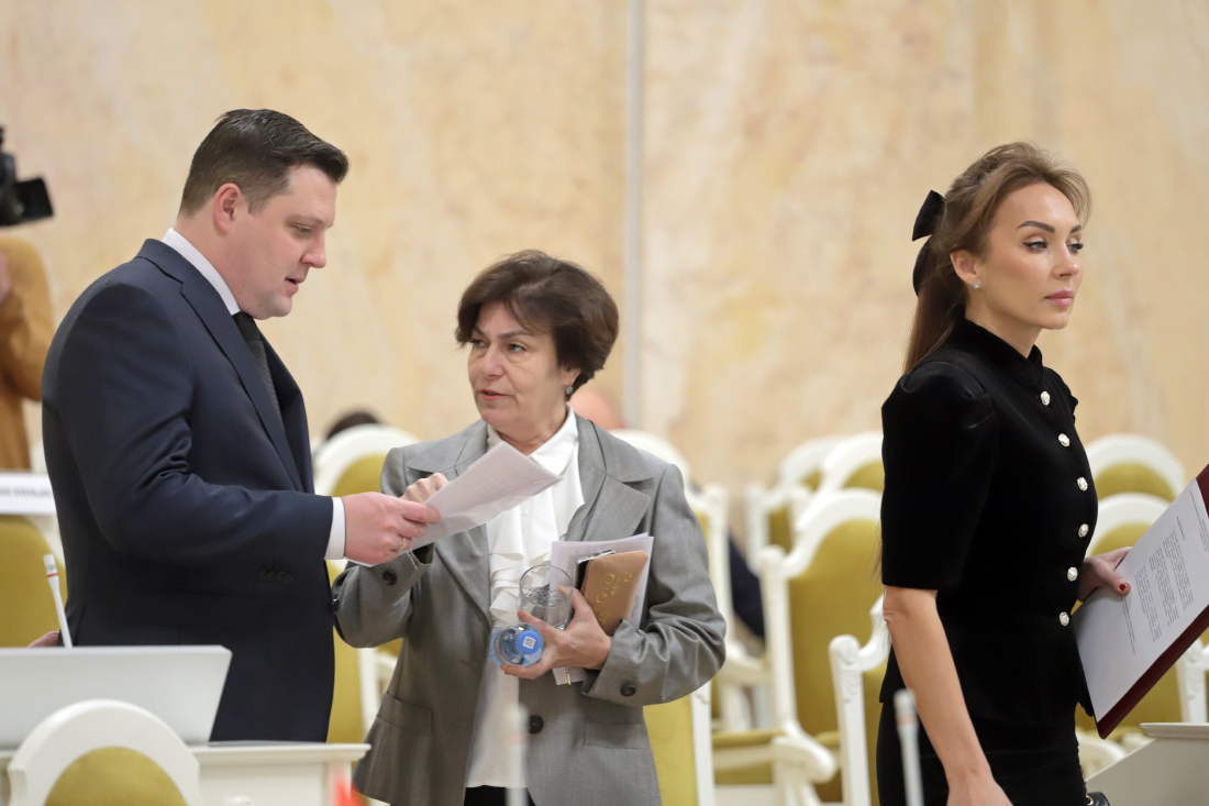 IMG_3768.JPG (300 KB)