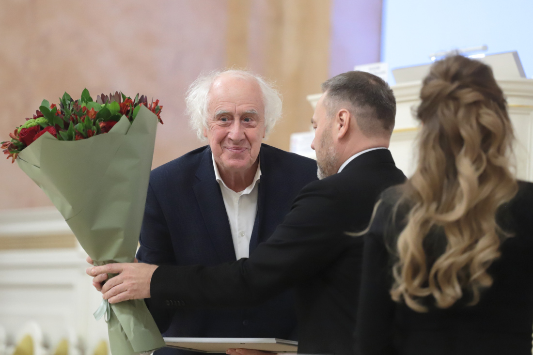 IMG_3870.JPG (271 KB)