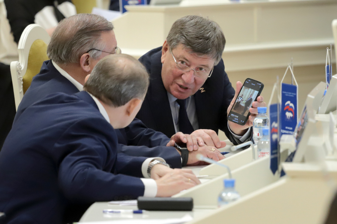 IMG_3902.JPG (326 KB)