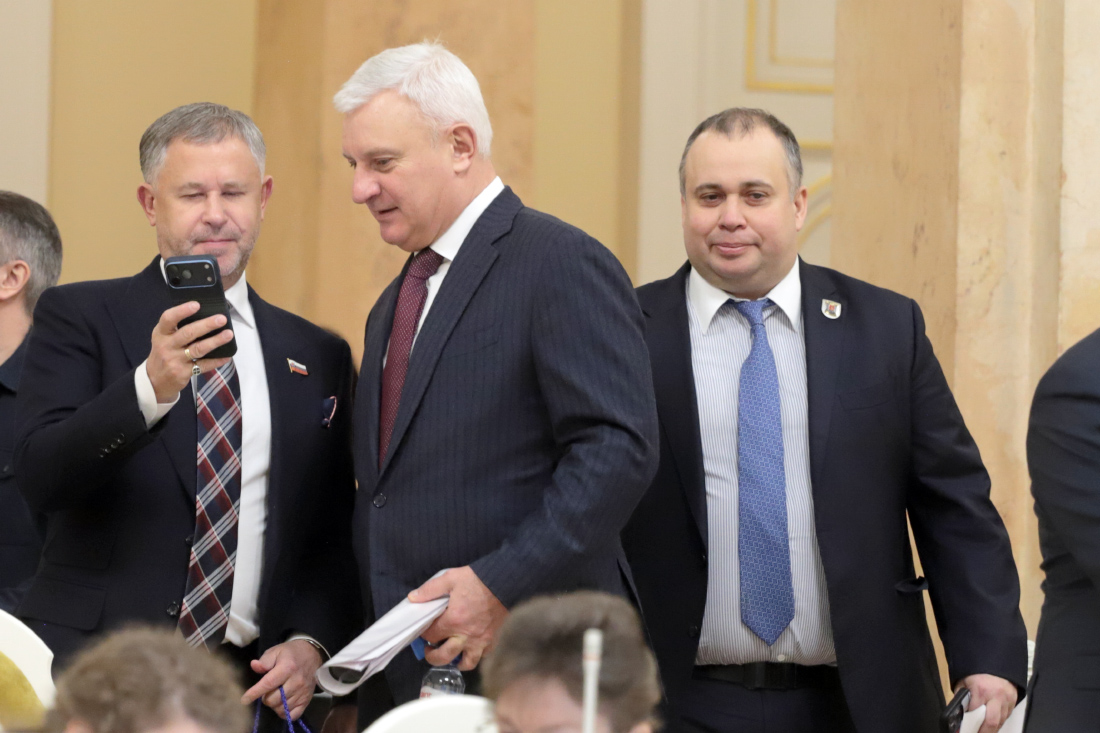 IMG_4443.JPG (333 KB)