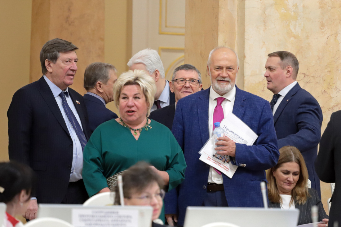 IMG_4638.JPG (365 KB)