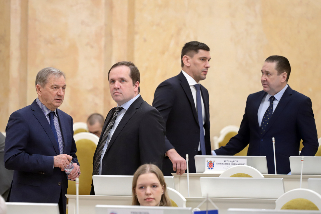 IMG_4717.JPG (305 KB)