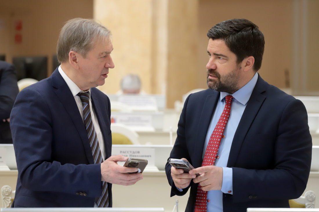 IMG_4996.JPG (297 KB)