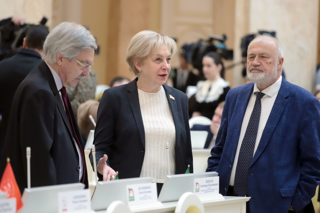 IMG_5988.JPG (332 KB)