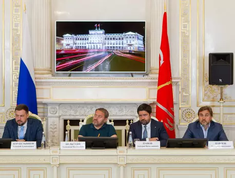 Бизнес турбулентного периода: Предприниматели рассказали властям о своих проблемах : ЗакС.Ру : Статьи