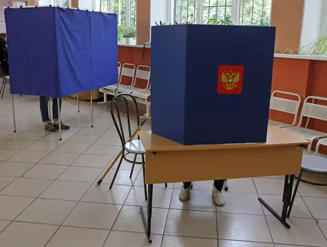 Депутаты, общественники и бюджетники: Кто пошел на выборы губернатора самовыдвиженцем : ЗакС.Ру : Статьи