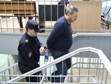Пенсия Чернейко началась с СИЗО : ЗакС.Ру : Статьи