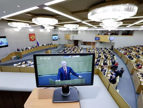 Фотографов спустили с думского балкона : ЗакС.Ру : Статьи