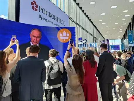 ПМЭФ и пленарное заседание с Путиным : ЗакС.Ру : Статьи