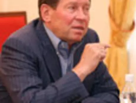 Владимир Яковлев: "Президент и премьер уже овладели строительной терминологией" : ЗакС.Ру : Статьи