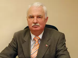 фото ЗакС политика Матюшина переизбрали главой МО "Кронверкское"