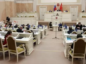 фото ЗакС политика Мировые судьи в Петербурге смогут переизбираться без ограничения срока полномочий