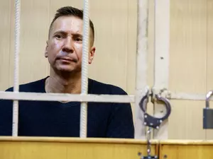 фото ЗакС политика Суд арестовал брата экс-главы Калининского района Громова