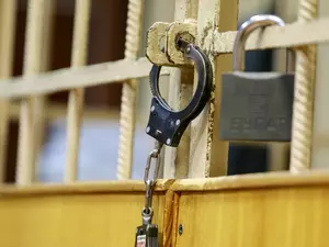 фото ЗакС По делу о хищении денег на работах в Эрмитаже экс-замминистра культуры получил реальный срок фото ЗакС политика По делу о хищении денег на работах в Эрмитаже экс-замминистра культуры получил реальный срок