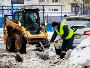 фото ЗакС политика Отказ от песка при зимней уборке Петербурга сделает ее дороже на треть