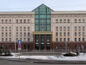 фото ЗакС политика Петербуржцы обратились в суд из-за антиковидного постановления Смольного