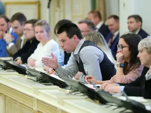 фото ЗакС Полиция допросила активиста Кострова из-за заявления главы МО "Смольнинское" фото ЗакС политика Полиция допросила активиста Кострова из-за заявления главы МО "Смольнинское"