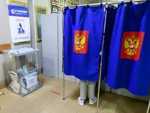 фото ЗакС Всего два кандидата на президентских выборах пришли на первые дебаты фото ЗакС политика Всего два кандидата на президентских выборах пришли на первые дебаты