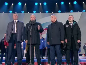 фото ЗакС Путин с другими участниками выборов выступил на концерте в Москве фото ЗакС политика Путин с другими участниками выборов выступил на концерте в Москве