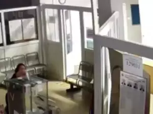 фото ЗакС Из-за возможного вброса в Адмиралтейском районе Вишневский заявил в СК фото ЗакС политика Из-за возможного вброса в Адмиралтейском районе Вишневский заявил в СК