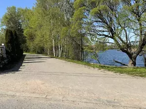 фото ЗакС Берег Гетманского пруда в Сергиево освободили от незаконного забора фото ЗакС политика Берег Гетманского пруда в Сергиево освободили от незаконного забора