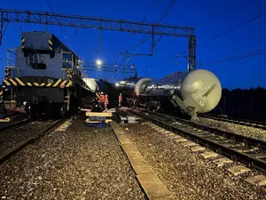 фото ЗакС В Ленобласти с железнодорожных путей сошли пять цистерн фото ЗакС политика В Ленобласти с железнодорожных путей сошли пять цистерн