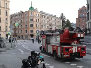 фото ЗакС Гендиректору фирмы, выполнявшей ремонт на Большой Зелениной, предъявлено обвинение фото ЗакС политика Гендиректору фирмы, выполнявшей ремонт на Большой Зелениной, предъявлено обвинение