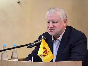 фото ЗакС Миронов пригрозил дойти до Верховного суда из-за снятия кандидатов от СРЗП фото ЗакС политика Миронов пригрозил дойти до Верховного суда из-за снятия кандидатов от СРЗП