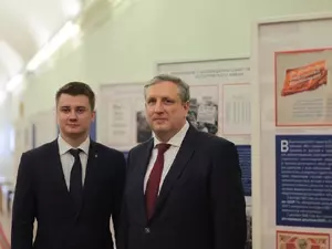 фото ЗакС Глава Молодежной избирательной комиссии Воронин выдвинут в ее новый состав фото ЗакС политика Глава Молодежной избирательной комиссии Воронин выдвинут в ее новый состав