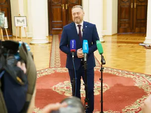 фото ЗакС Бельский пообещал купить новую шляпу Боярскому после победы "Зенита" фото ЗакС политика Бельский пообещал купить новую шляпу Боярскому после победы "Зенита"