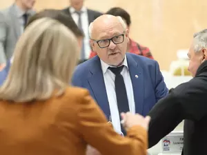 фото ЗакС Депутат Ржаненков: "Пора снова говорить по-русски" фото ЗакС политика Депутат Ржаненков: "Пора снова говорить по-русски"