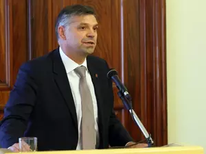 фото ЗакС Экс-глава комитета по печати Серезлеев подал заявку на "Время героев" фото ЗакС политика Экс-глава комитета по печати Серезлеев подал заявку на "Время героев"