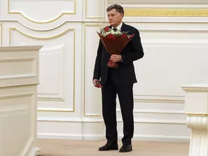 фото ЗакС Беглов и Бельский поздравили Вячеслава Макарова с юбилеем фото ЗакС политика Беглов и Бельский поздравили Вячеслава Макарова с юбилеем