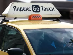фото ЗакС Смольный не обсуждал с парламентом идею о запрете мигрантам работать в такси фото ЗакС политика Смольный не обсуждал с парламентом идею о запрете мигрантам работать в такси
