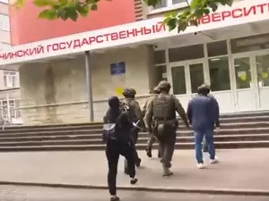 фото ЗакС Ректора Гатчинского университета задержали по делу о незаконной миграции фото ЗакС политика Ректора Гатчинского университета задержали по делу о незаконной миграции