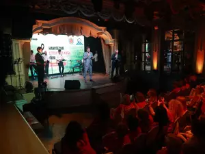 фото ЗакС Вице-губернатор Линченко стал членом жюри песенного конкурса фото ЗакС политика Вице-губернатор Линченко стал членом жюри песенного конкурса