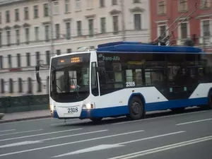 фото ЗакС В Петербурге подняли стоимость проезда фото ЗакС политика В Петербурге подняли стоимость проезда