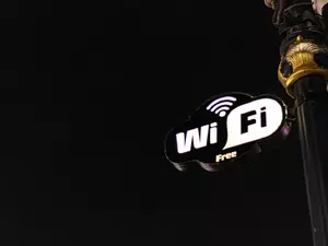       Wi-Fi    